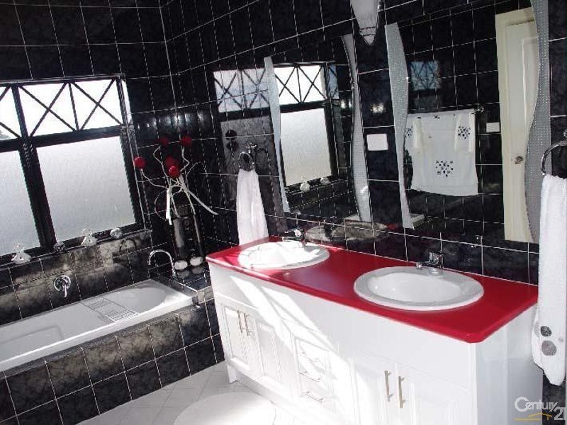 8 Polis Court, Moonta Bay SA 5558