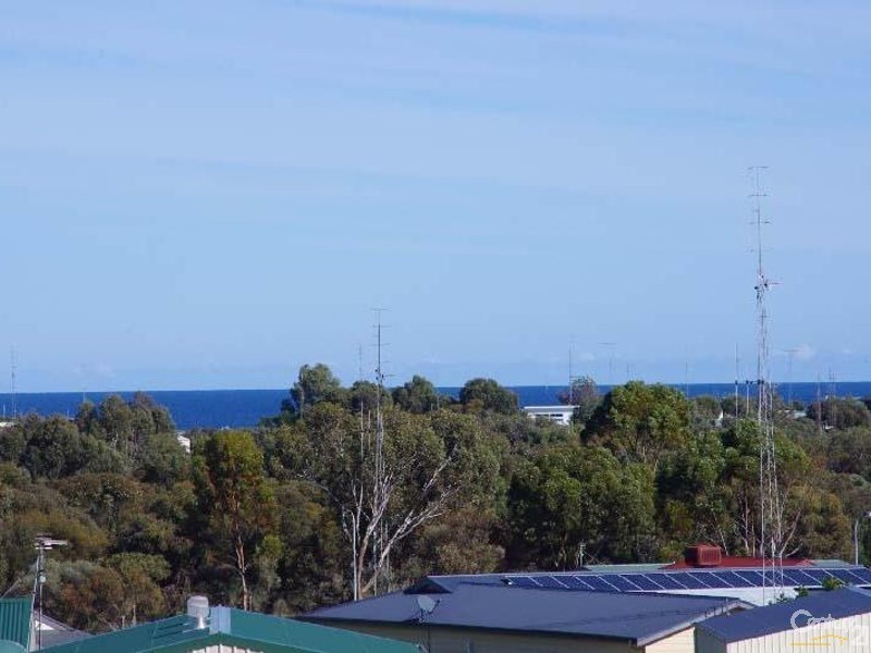 8 Polis Court, Moonta Bay SA 5558