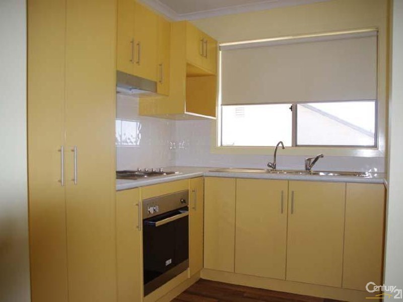 33 Victoria Street, Moonta Bay SA 5558