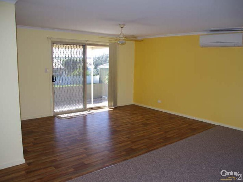 33 Victoria Street, Moonta Bay SA 5558