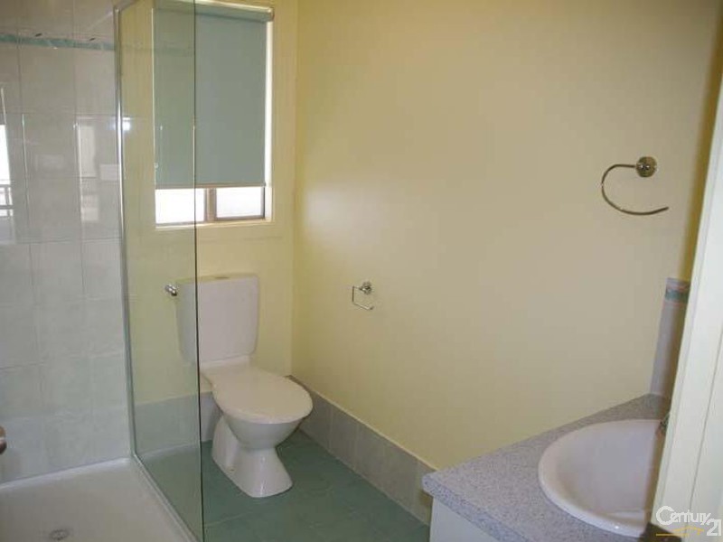 33 Victoria Street, Moonta Bay SA 5558