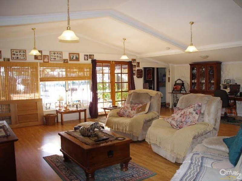 23 Kadina Road, Moonta SA 5558