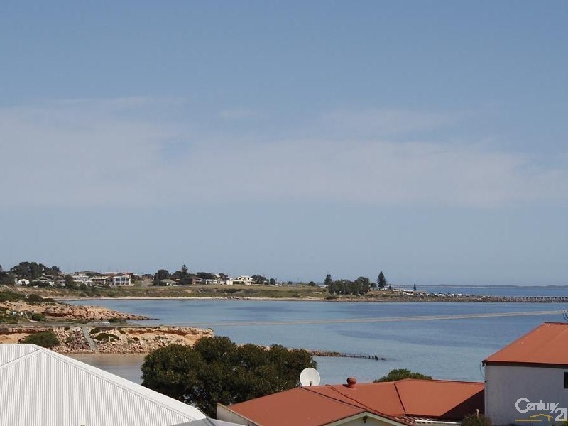 5 2-4 Gulf Street, Moonta Bay SA 5558