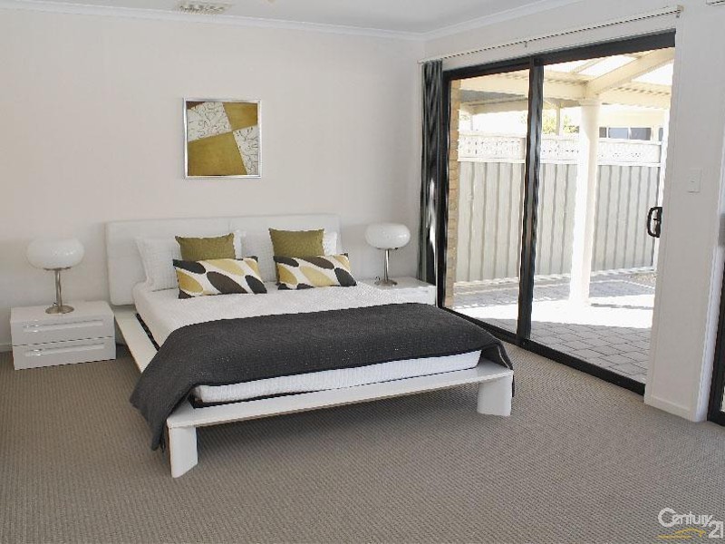 5 2-4 Gulf Street, Moonta Bay SA 5558