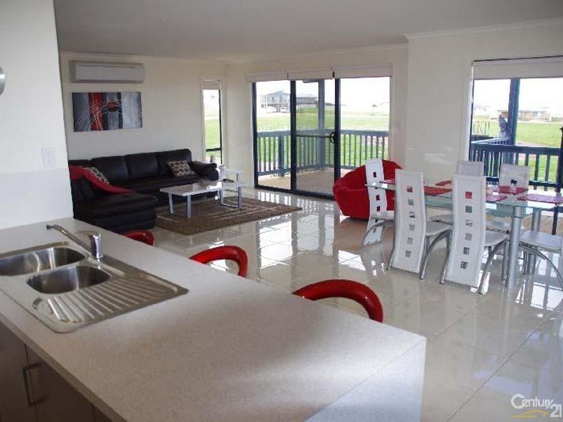 9 Timaru Way, Wallaroo SA 5556