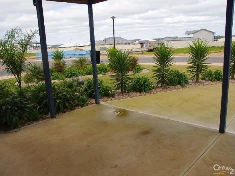 9 Timaru Way, Wallaroo SA 5556