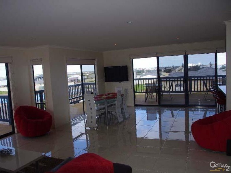 9 Timaru Way, Wallaroo SA 5556
