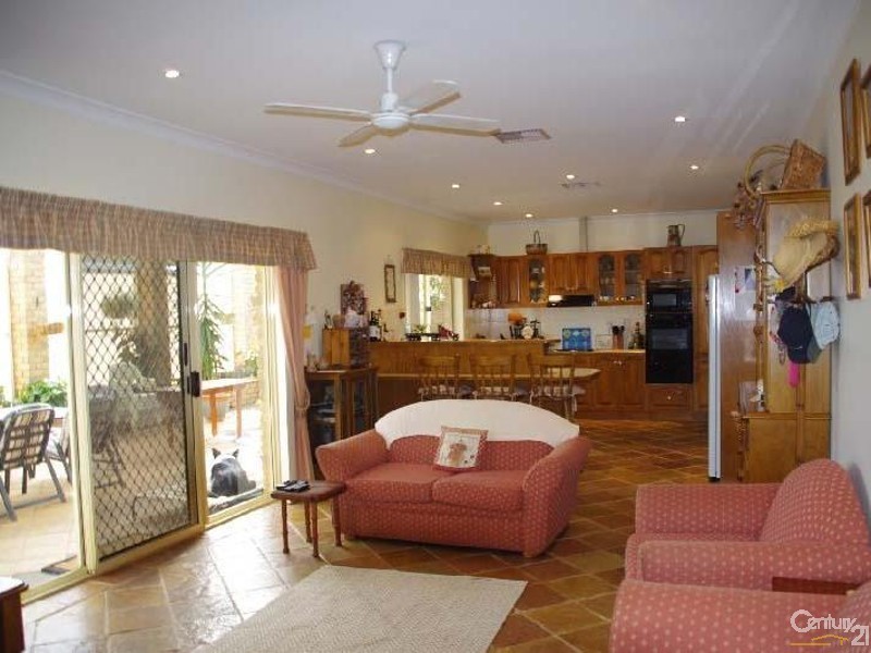 3 Old Wallaroo Road, Moonta Bay SA 5558