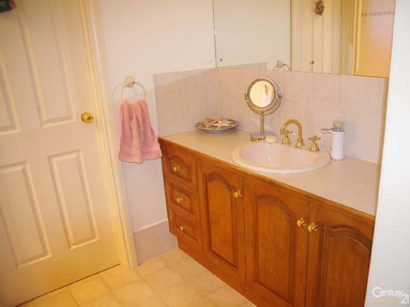 3 Old Wallaroo Road, Moonta Bay SA 5558