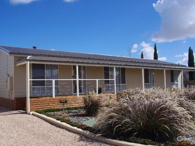 8 Hollis Court, Moonta Bay SA 5558