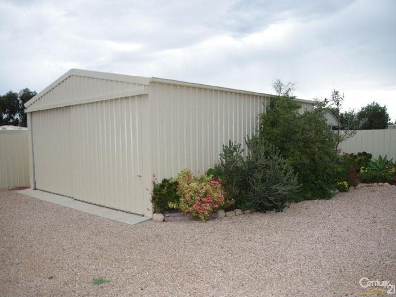 10 Haylock Road, Moonta Bay SA 5558