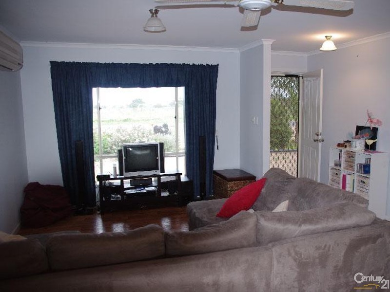 10 Haylock Road, Moonta Bay SA 5558
