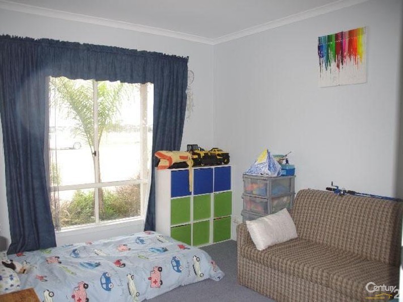 10 Haylock Road, Moonta Bay SA 5558