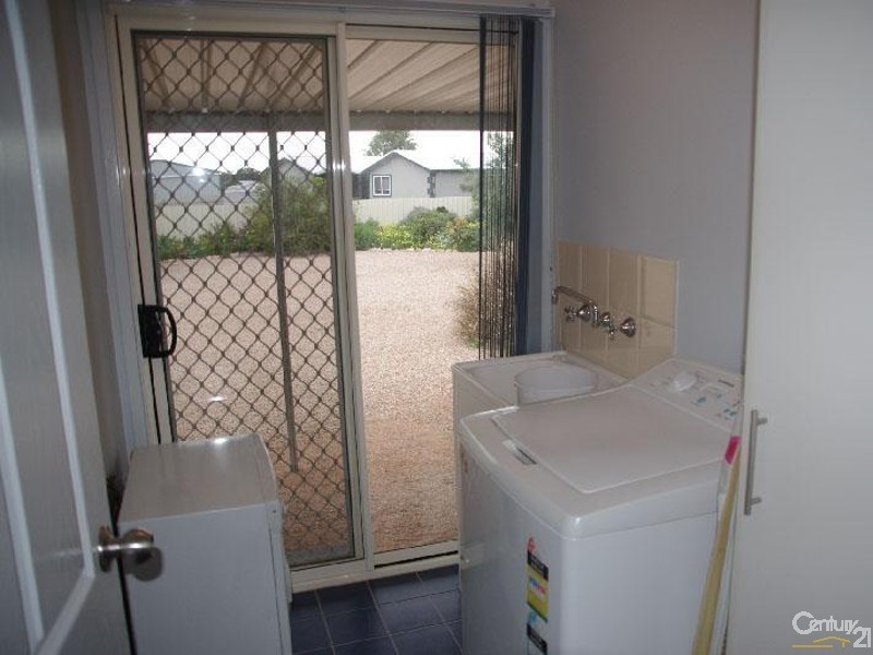 10 Haylock Road, Moonta Bay SA 5558