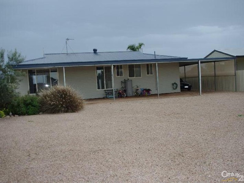 10 Haylock Road, Moonta Bay SA 5558
