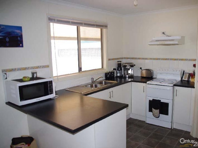 80 Clayton Drive, Wallaroo SA 5556