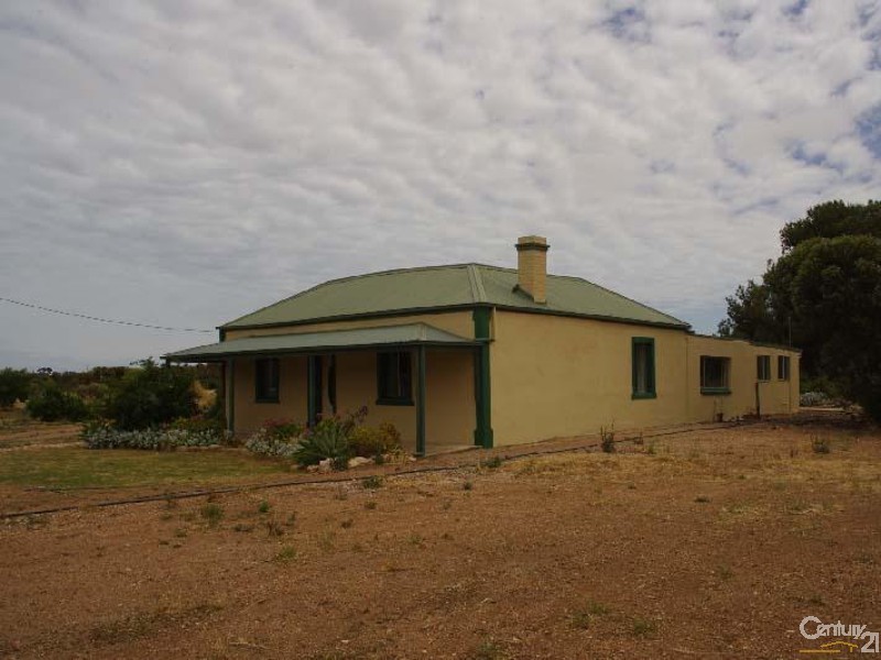 42 Moonta-Agery Road, Moonta SA 5558