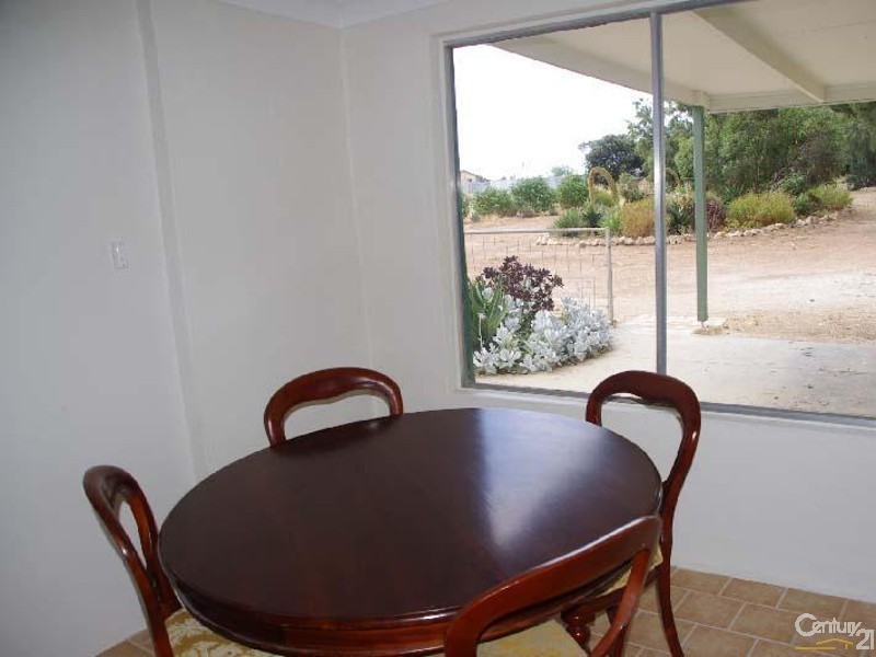 42 Moonta-Agery Road, Moonta SA 5558
