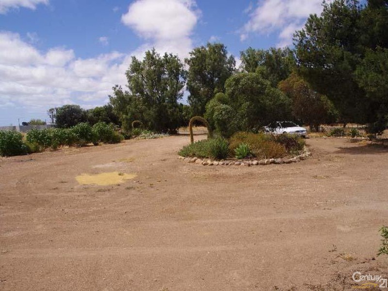 42 Moonta-Agery Road, Moonta SA 5558