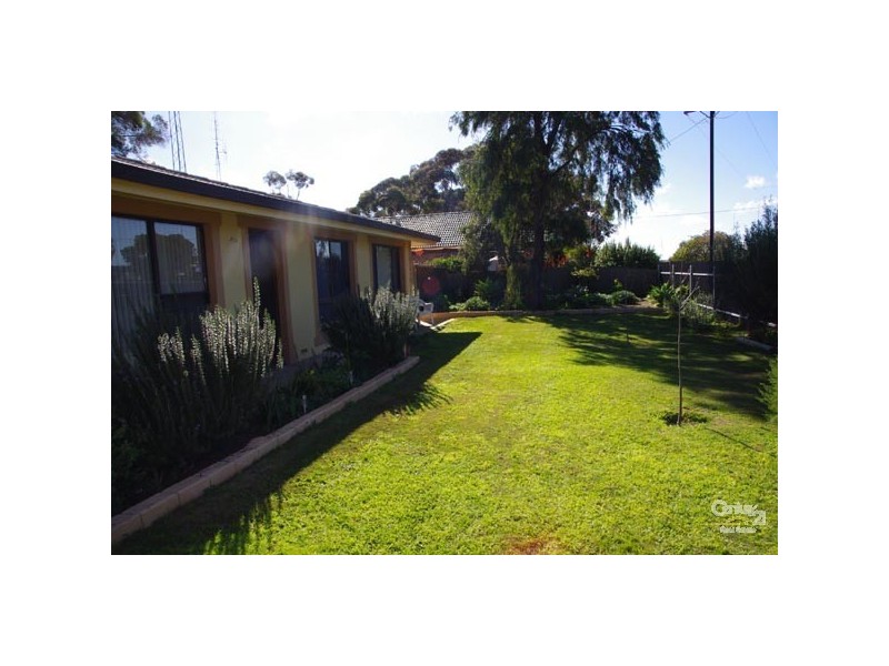 8 Frances Street, Moonta SA 5558