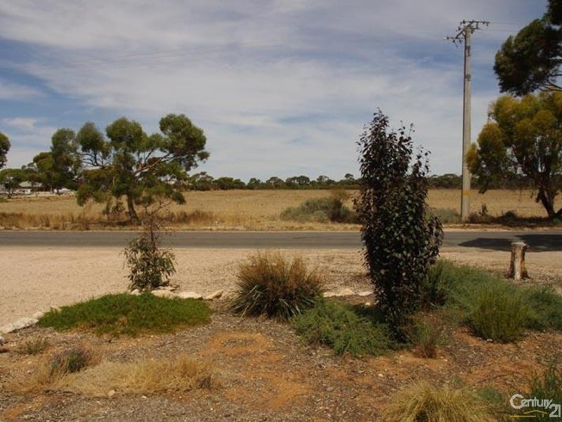 15 Crutchett Road, North Moonta SA 5558