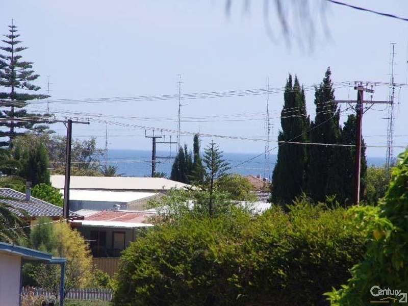 9 Pattison Cres, Moonta Bay SA 5558