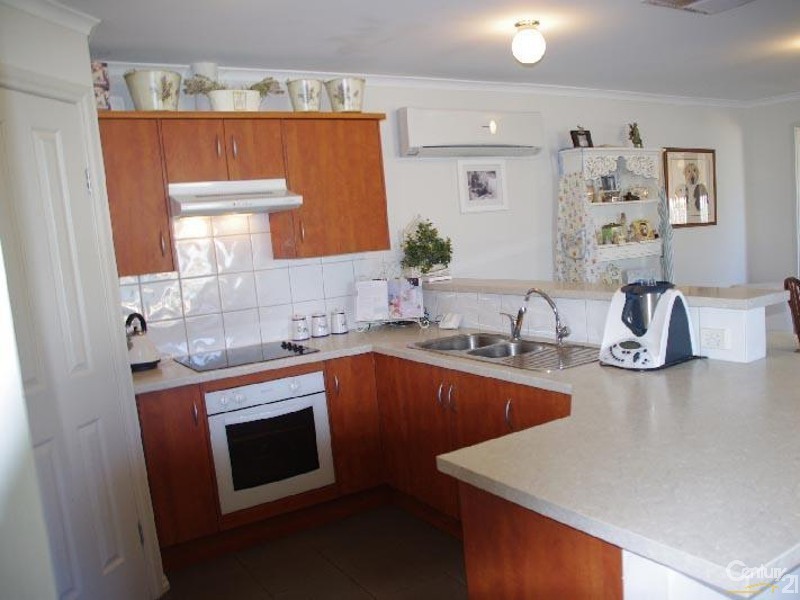 38 Westside Avenue, Moonta Bay SA 5558