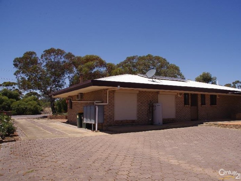 10 Kitto Road, Moonta Bay SA 5558
