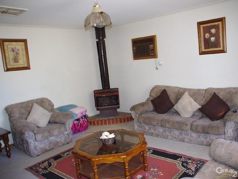 5 Bartlett Street, Moonta Bay SA 5558