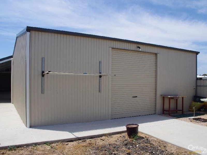 11 Quintrell Street, Moonta Bay SA 5558