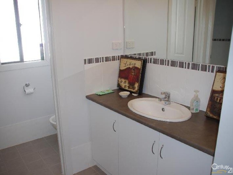 11 Quintrell Street, Moonta Bay SA 5558