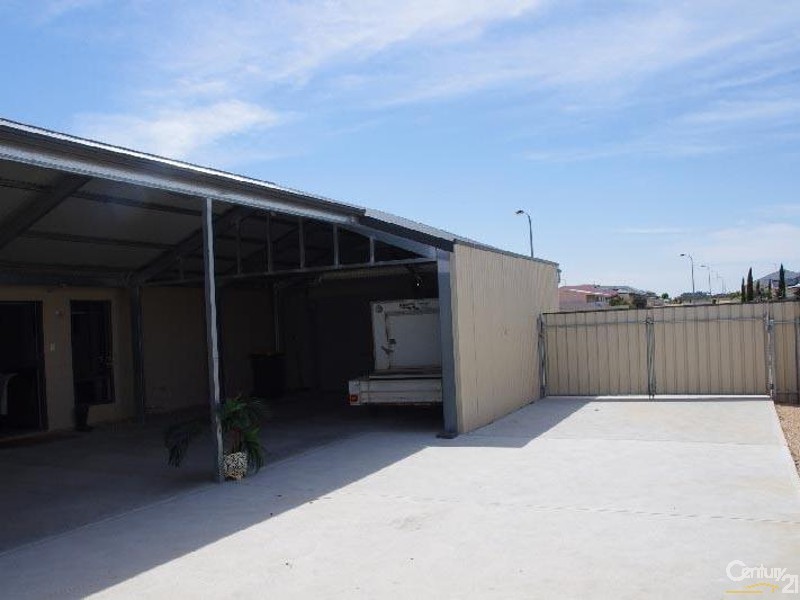 11 Quintrell Street, Moonta Bay SA 5558