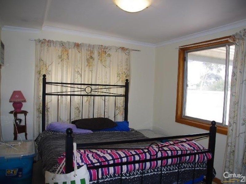 63 Cambridge Street, Moonta Bay SA 5558