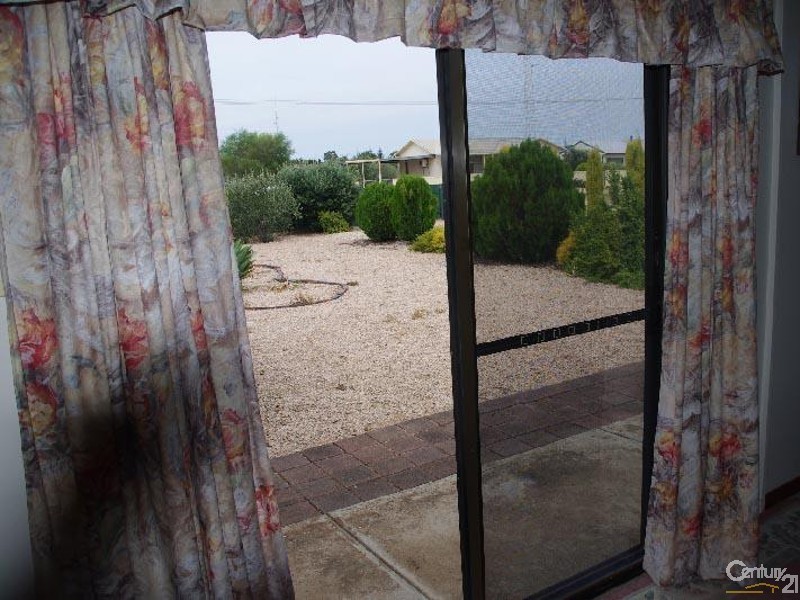 63 Cambridge Street, Moonta Bay SA 5558