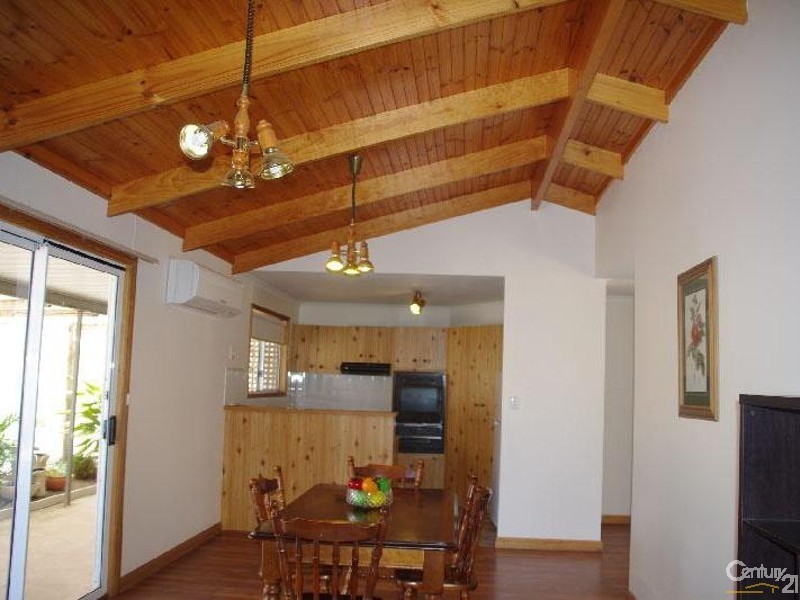 17 Coast Road, Moonta Bay SA 5558