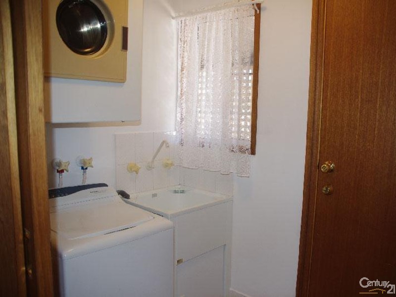 17 Coast Road, Moonta Bay SA 5558