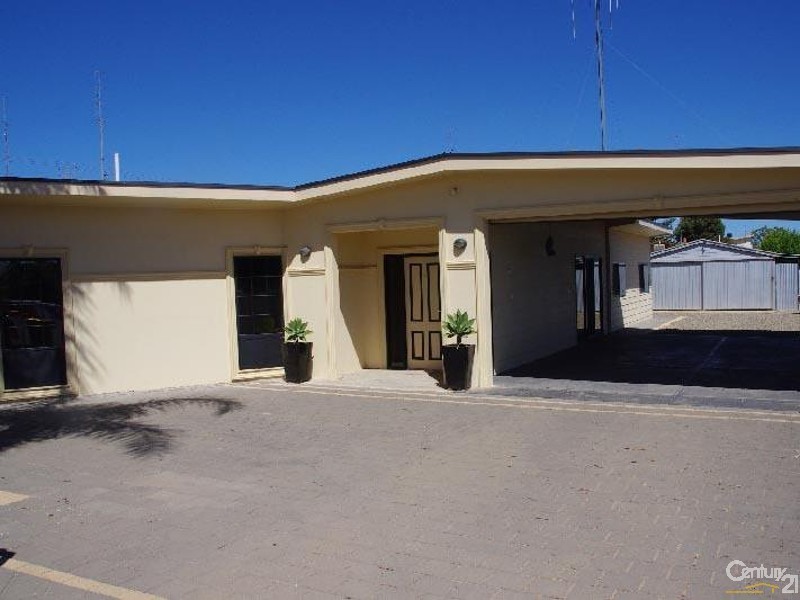 9 Moontana Avenue, Moonta Bay SA 5558