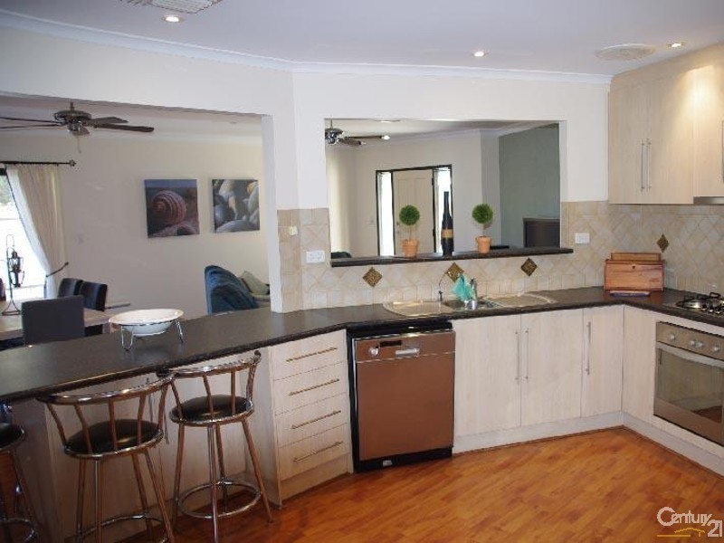 9 Moontana Avenue, Moonta Bay SA 5558