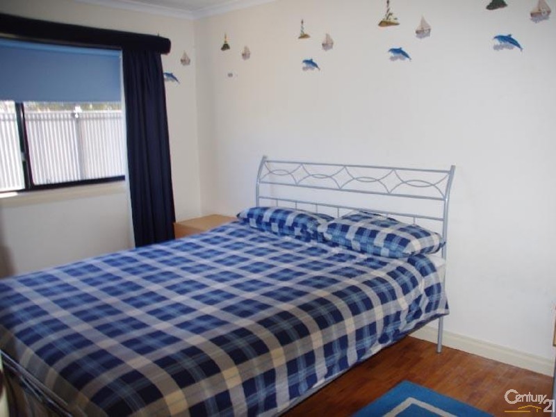 9 Moontana Avenue, Moonta Bay SA 5558
