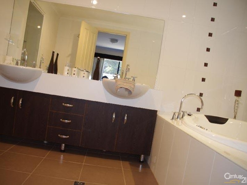 9 Moontana Avenue, Moonta Bay SA 5558