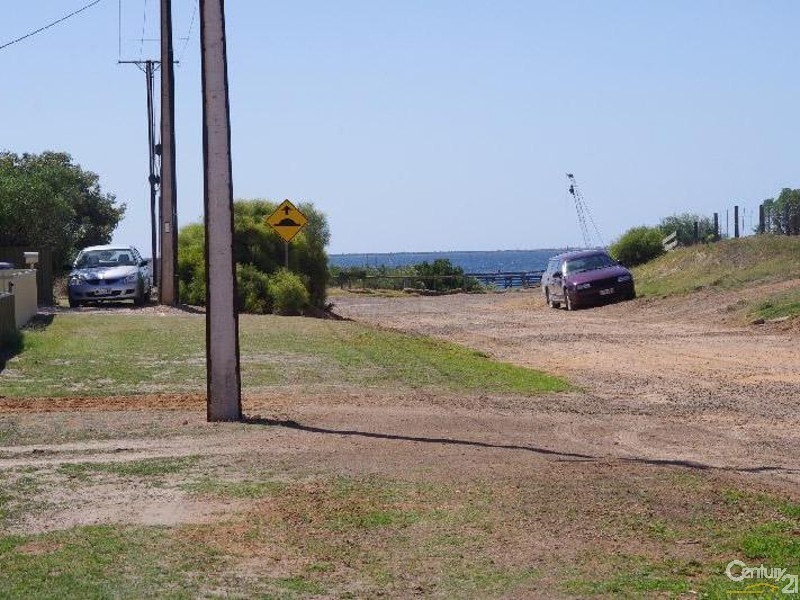 10 Rossiters Road, Moonta Bay SA 5558