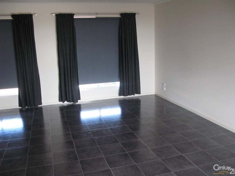 5 Loller Street, Moonta Bay SA 5558