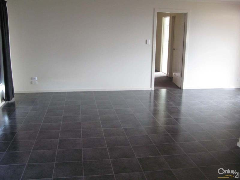 5 Loller Street, Moonta Bay SA 5558