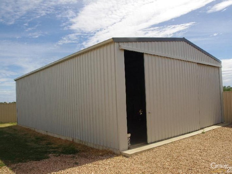 9 Hazel Street, Moonta Bay SA 5558