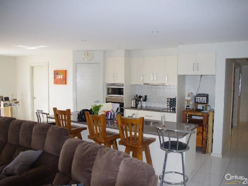 9 Hazel Street, Moonta Bay SA 5558