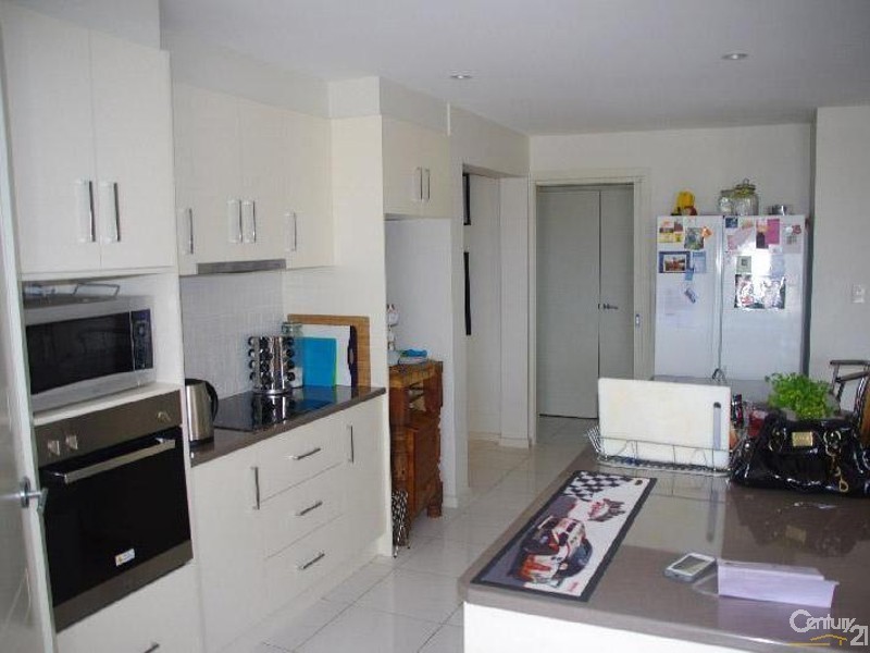 9 Hazel Street, Moonta Bay SA 5558