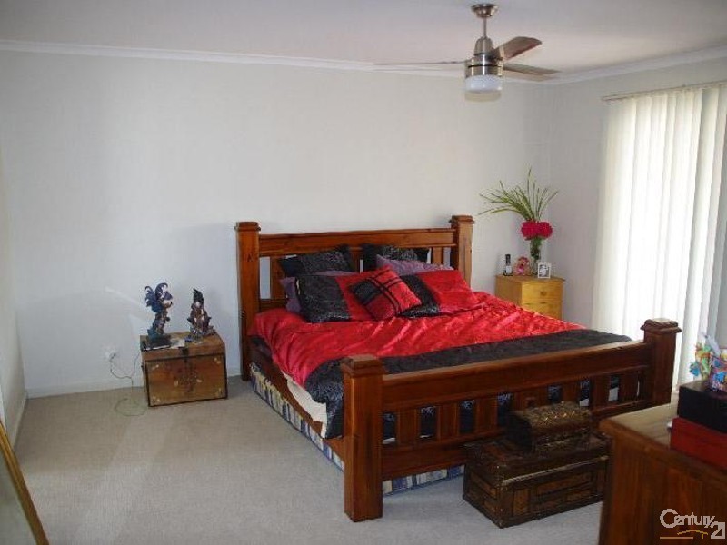 9 Hazel Street, Moonta Bay SA 5558
