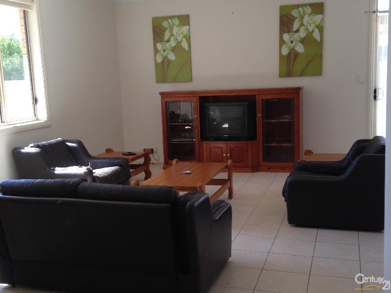 11 Edith Street, Moonta Bay SA 5558