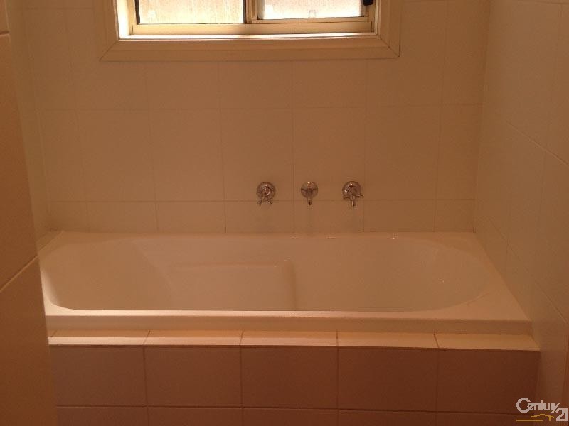 11 Edith Street, Moonta Bay SA 5558