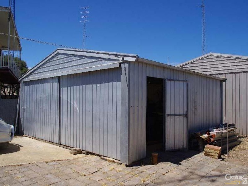 15 Woodforde Drive, Wallaroo SA 5556